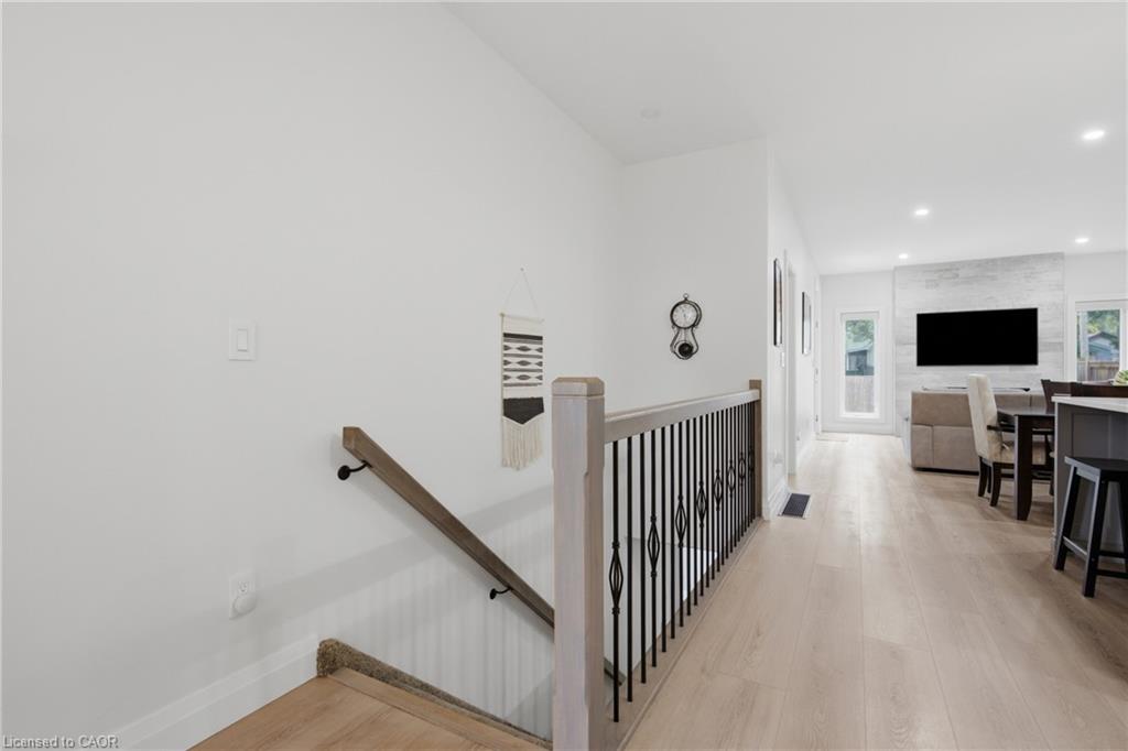 1055 Bay Street Property Photo 26