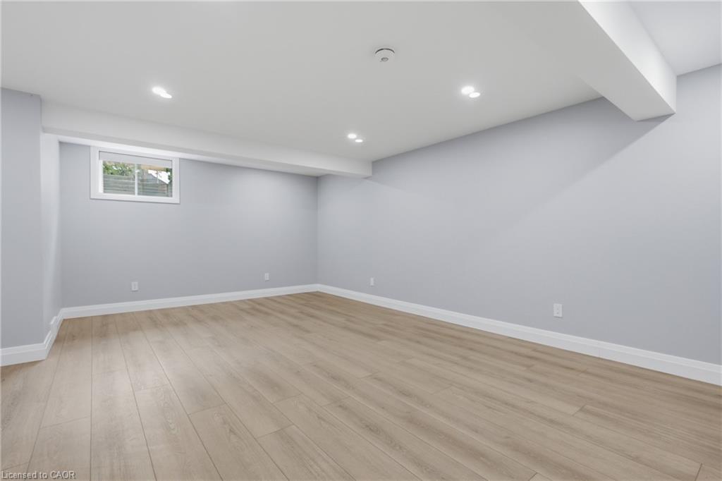 1055 Bay Street Property Photo 27