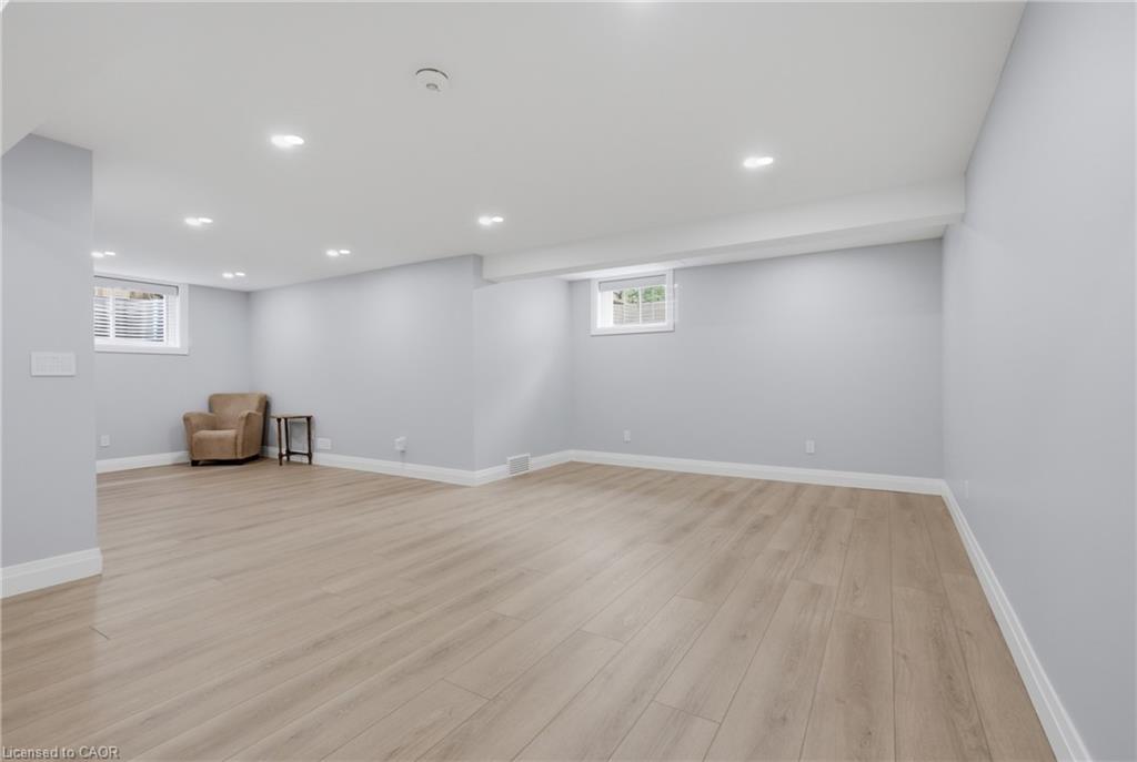 1055 Bay Street Property Photo 28