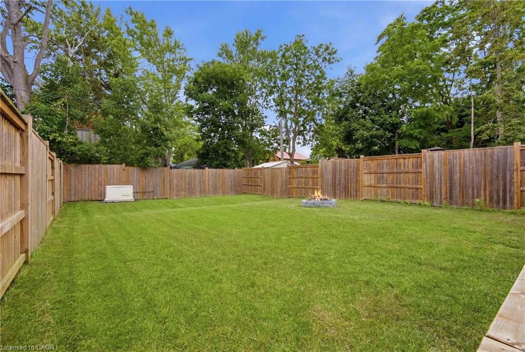 1055 Bay Street Property Photo 33