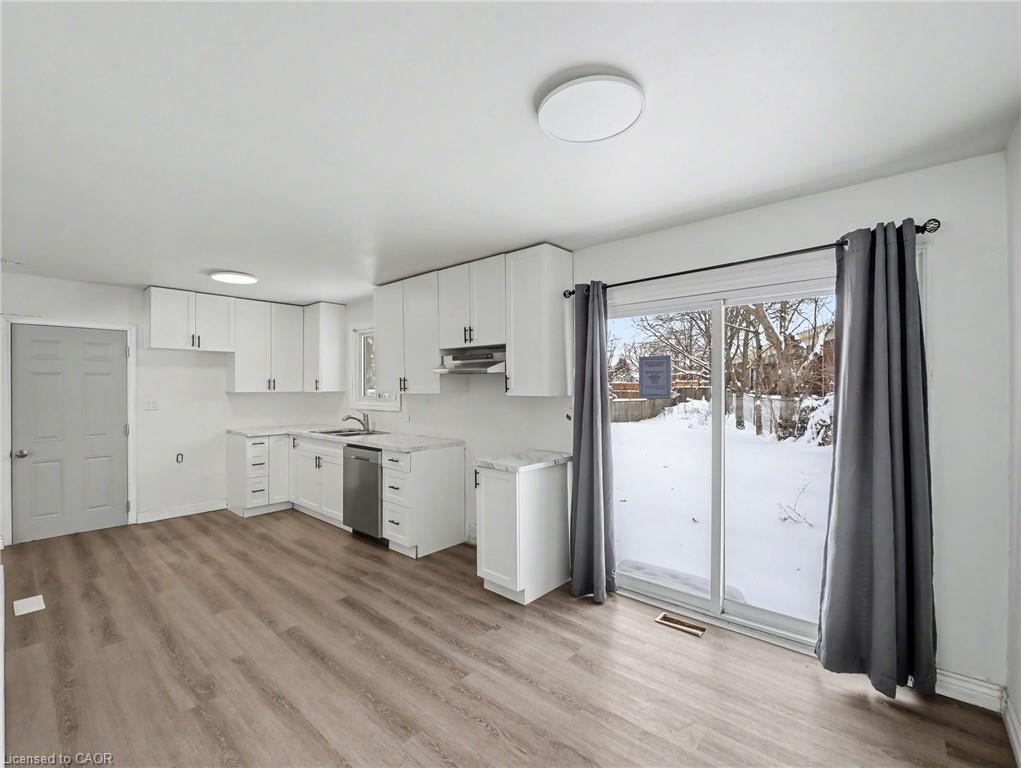4306 East Avenue Property Photo 4