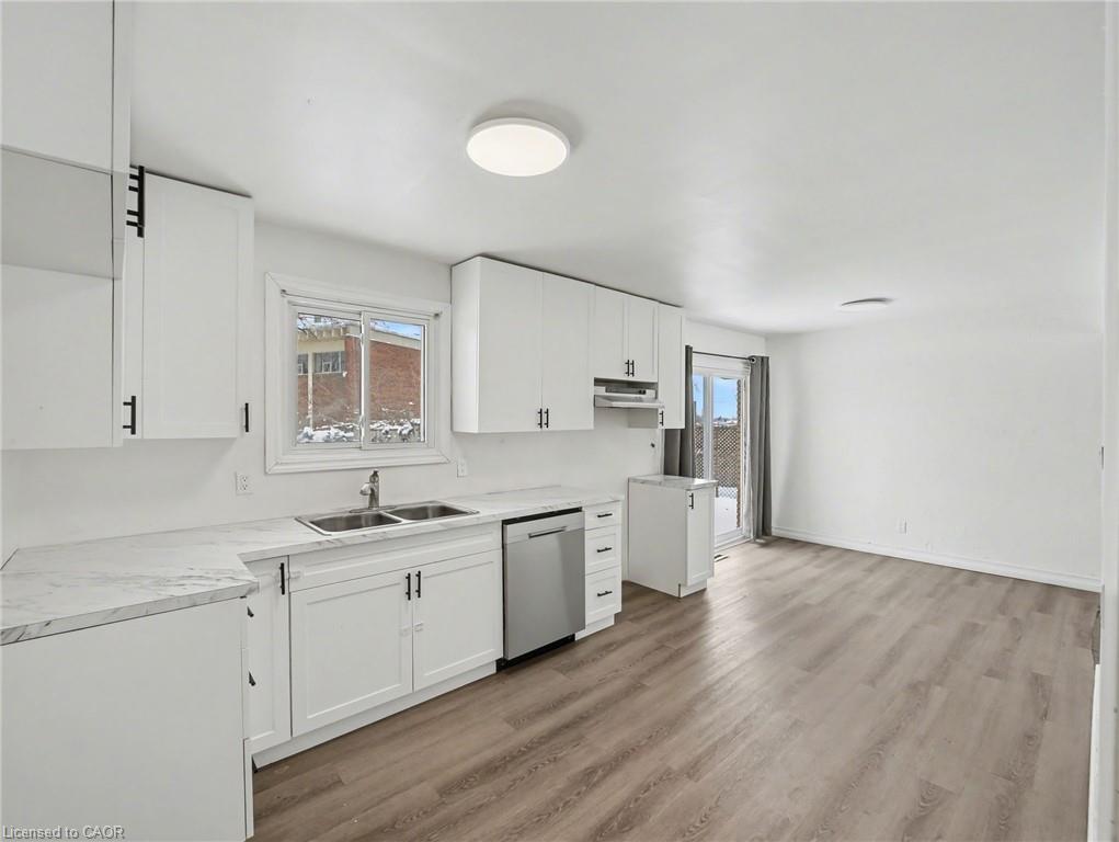 4306 East Avenue Property Photo 5