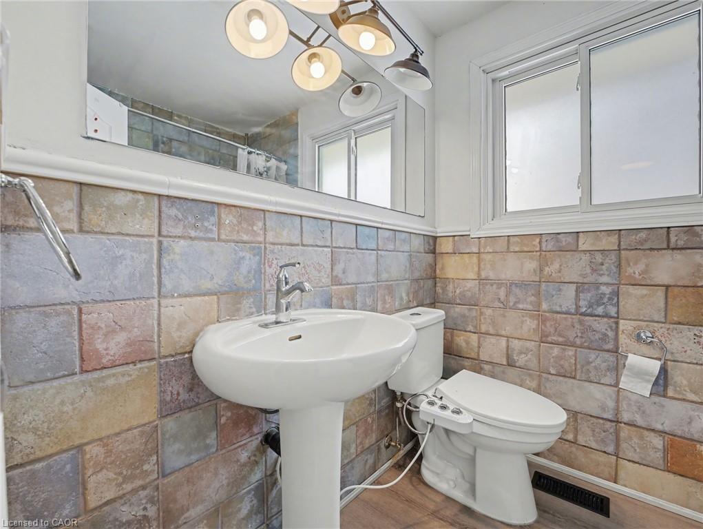 4306 East Avenue Property Photo 16