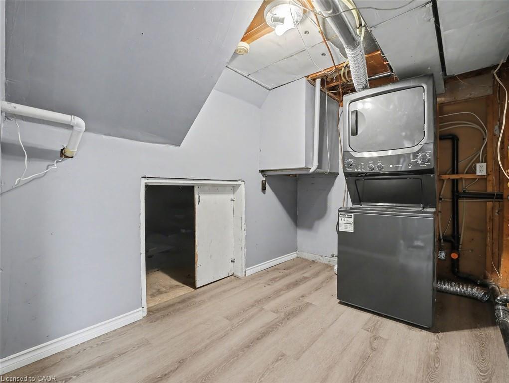 4306 East Avenue Property Photo 21