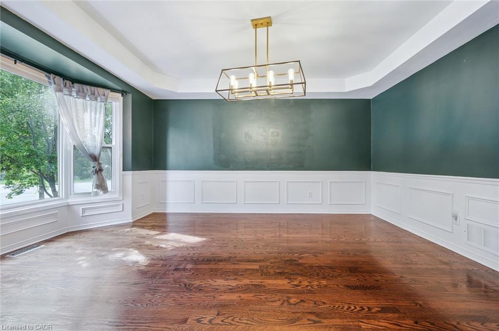 2456 Sixth Line Property Photo 5
