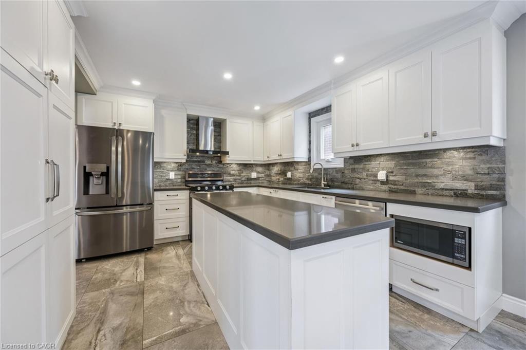 2456 Sixth Line Property Photo 10