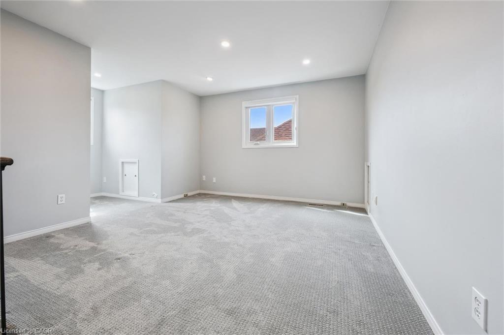 2456 Sixth Line Property Photo 35