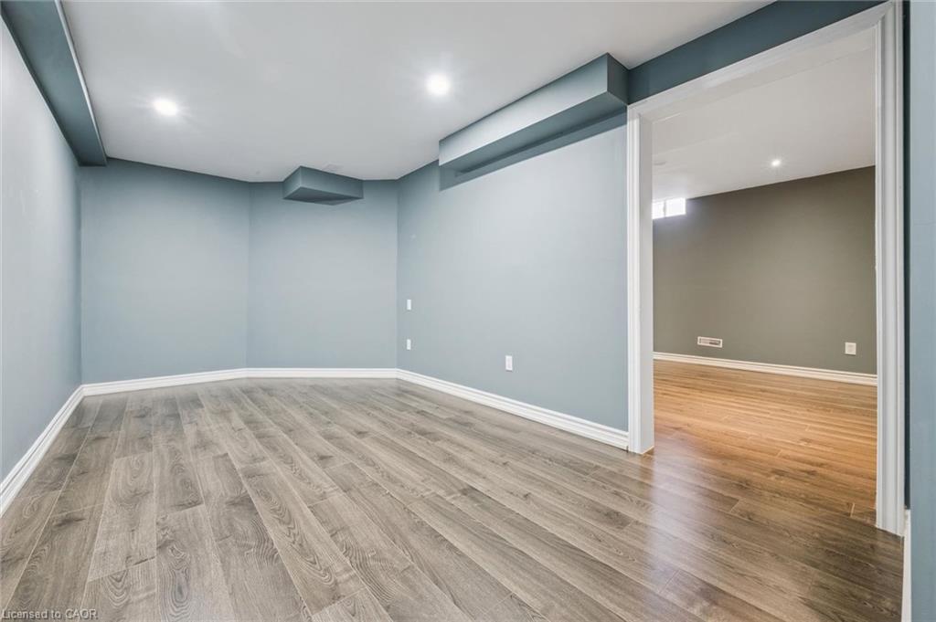 2456 Sixth Line Property Photo 41