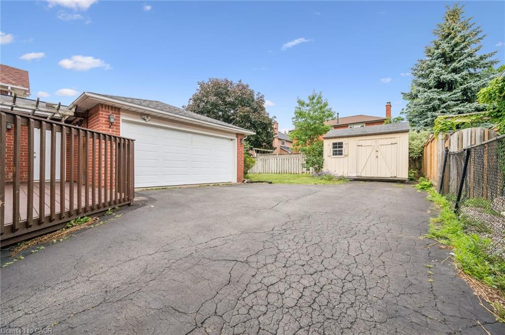 2456 Sixth Line Property Photo 48