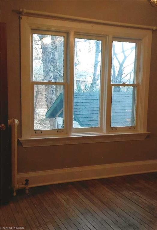 16 Wellington Street E Property Photo 9