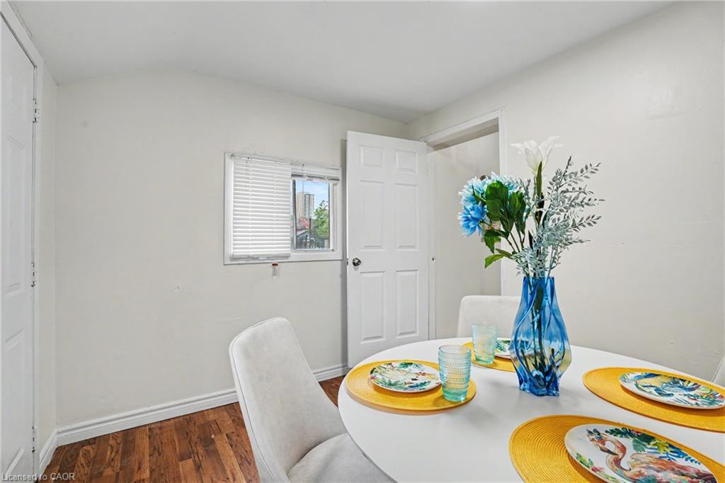 52 Cathcart Street Property Photo 15