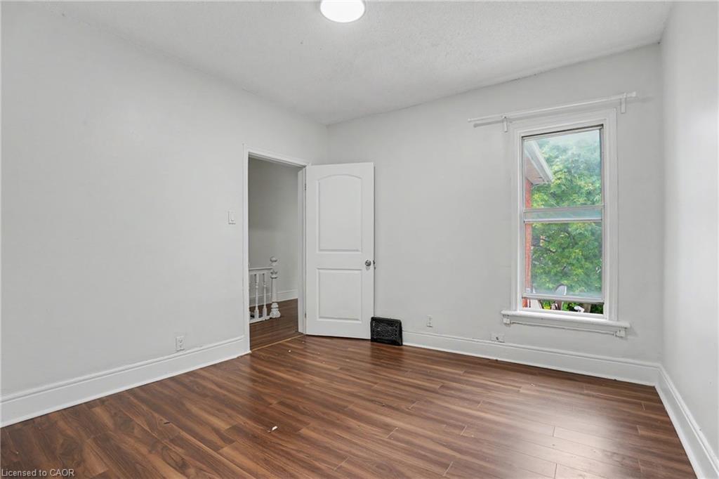 52 Cathcart Street Property Photo 22
