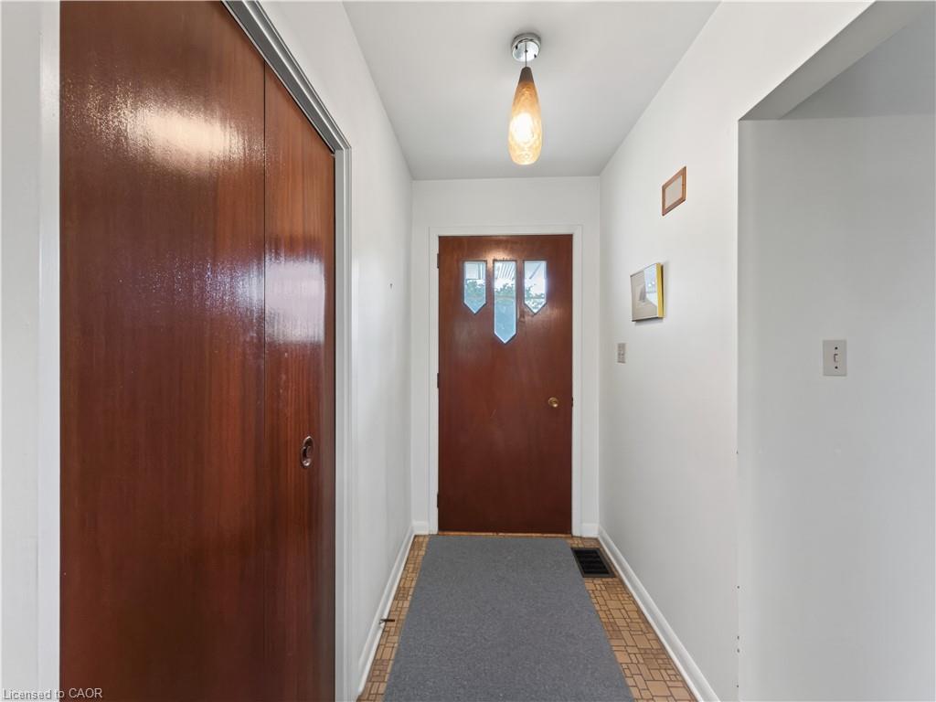 10 Sunninghill Drive Property Photo 4