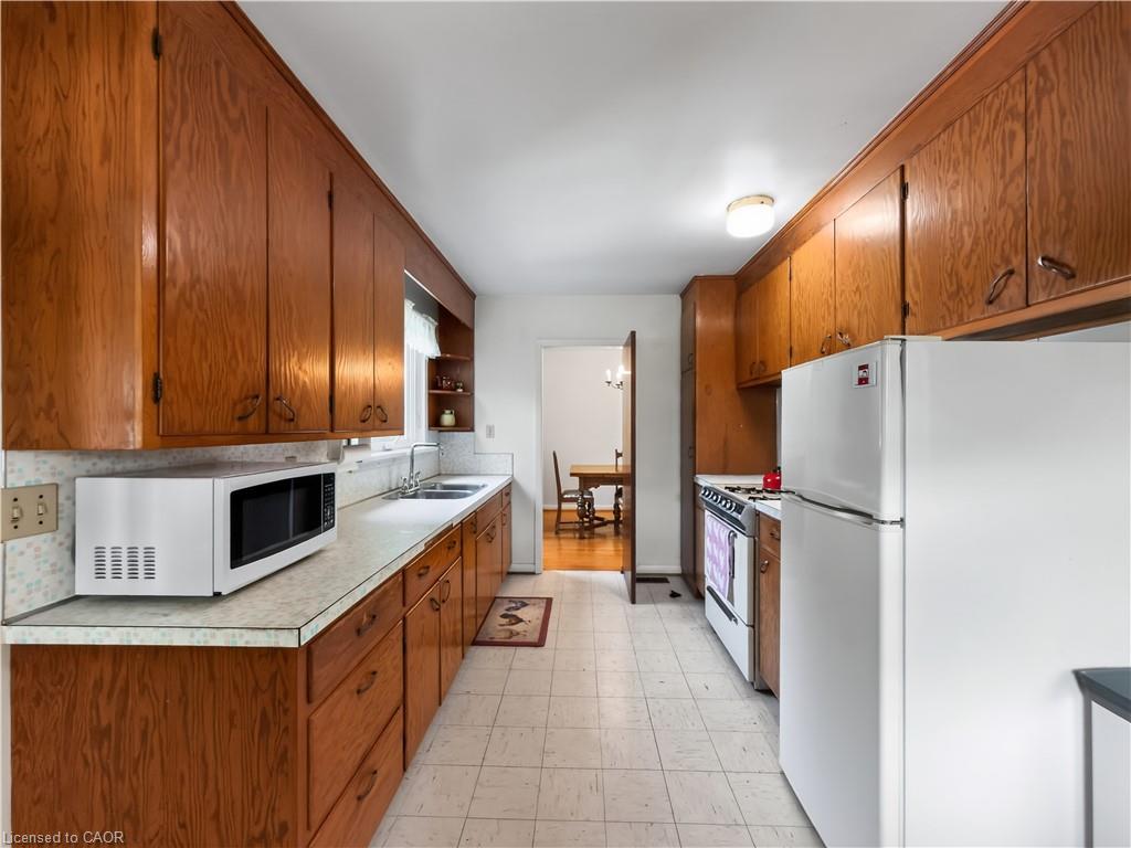 10 Sunninghill Drive Property Photo 16