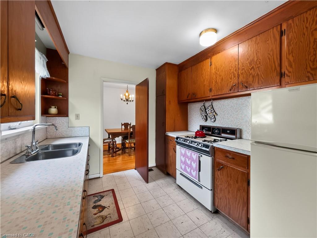 10 Sunninghill Drive Property Photo 18