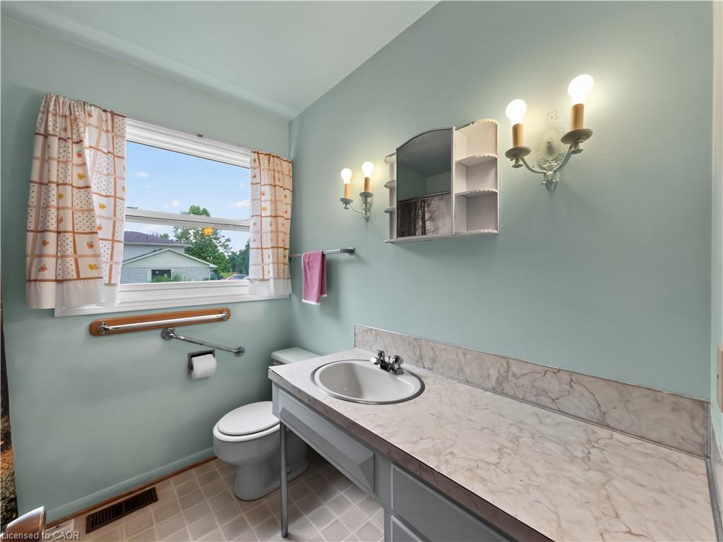 10 Sunninghill Drive Property Photo 31