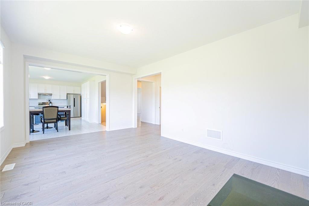 13 Del Ray Crescent Property Photo 9