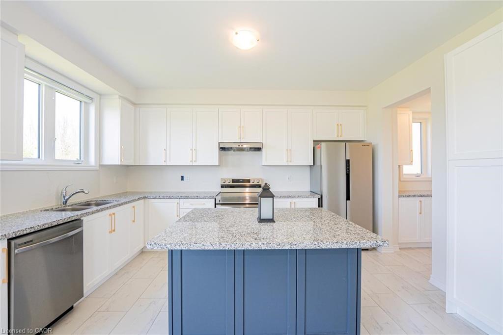 13 Del Ray Crescent Property Photo 12