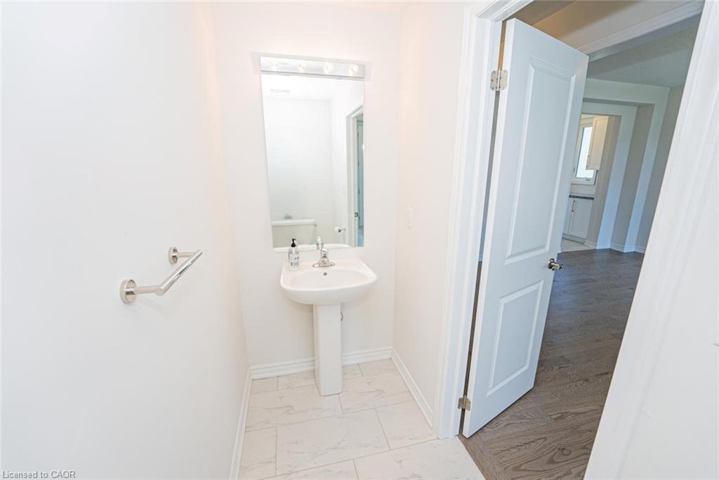 13 Del Ray Crescent Property Photo 18