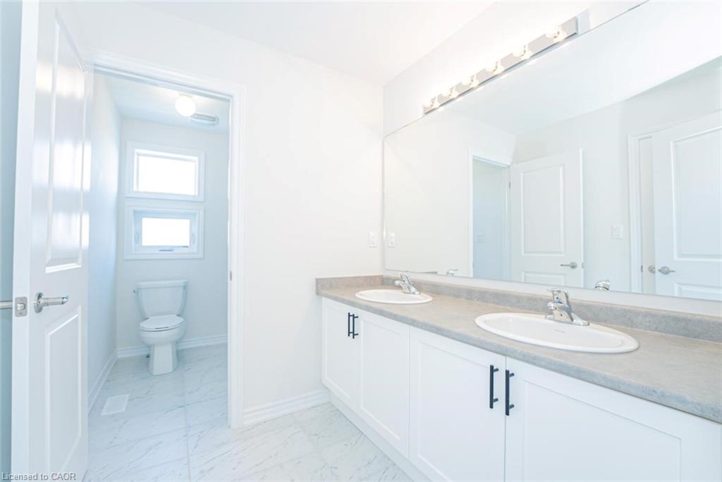 13 Del Ray Crescent Property Photo 28