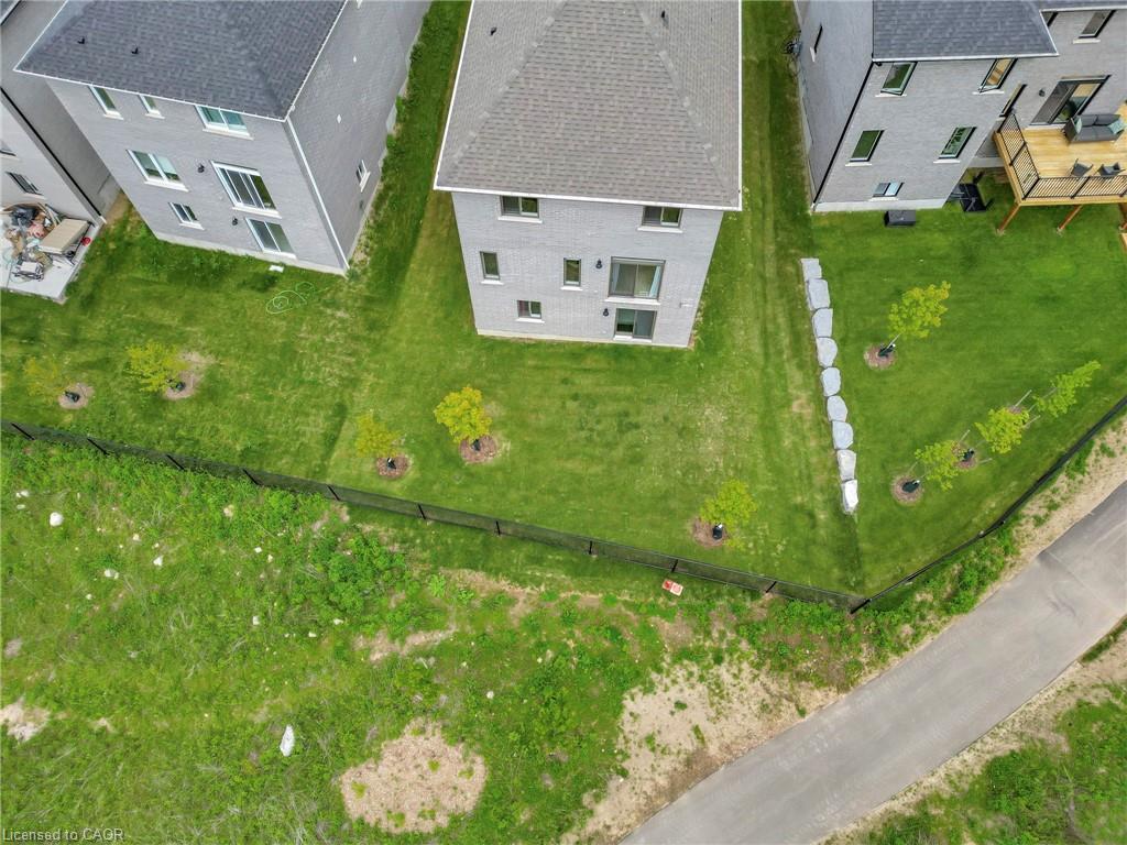 6-32 Faith Street Property Photo 33