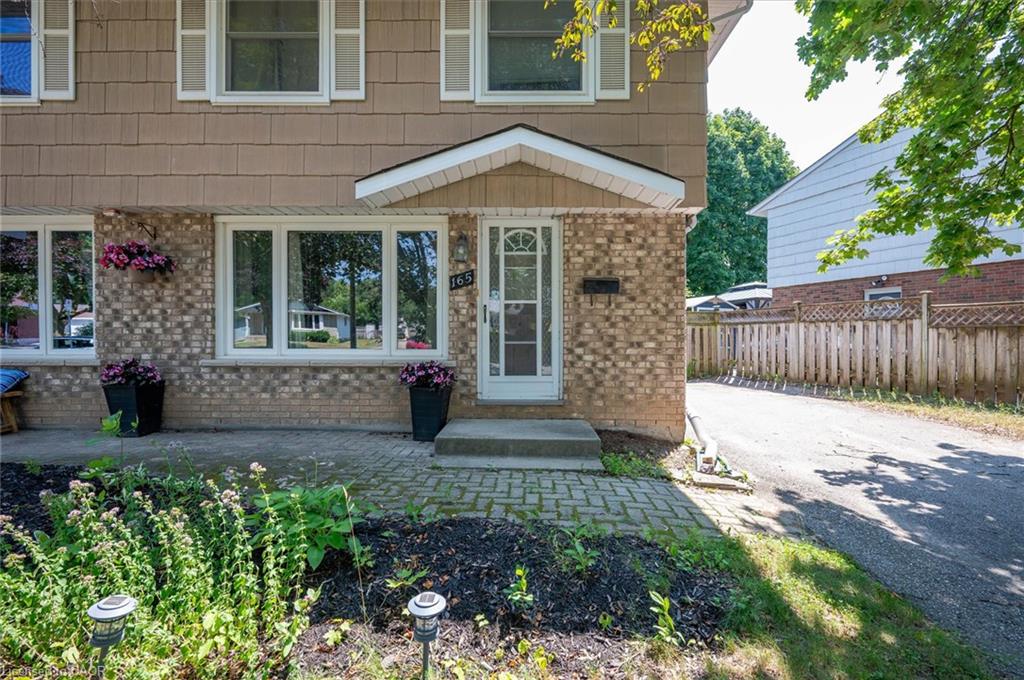 165 Selkirk Drive Property Photo 4