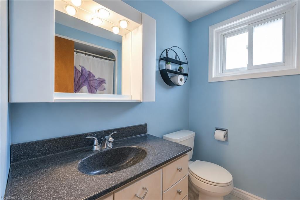 165 Selkirk Drive Property Photo 10
