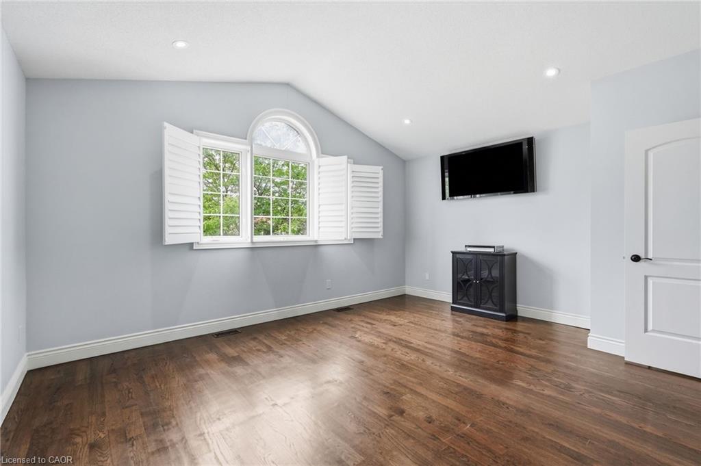 46 Darrow Drive Property Photo 29