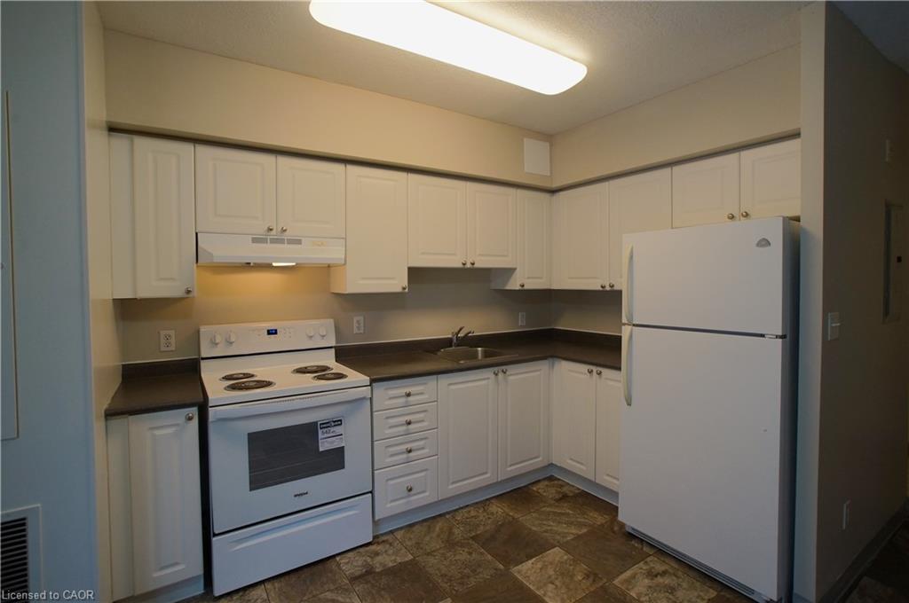 801-274 Erb Street W Property Photo 4