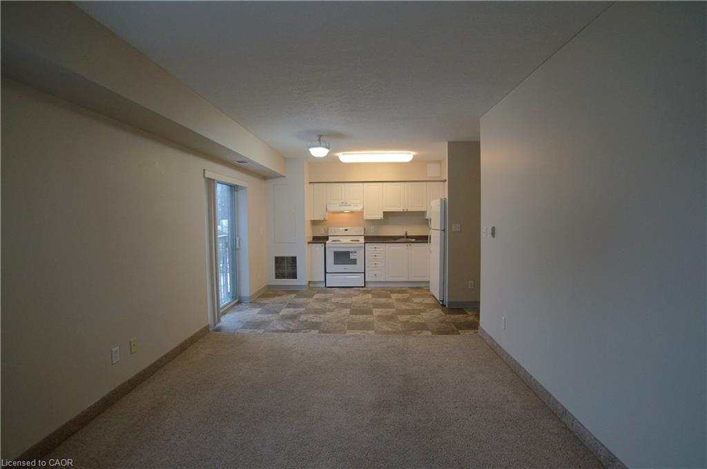 801-274 Erb Street W Property Photo 11