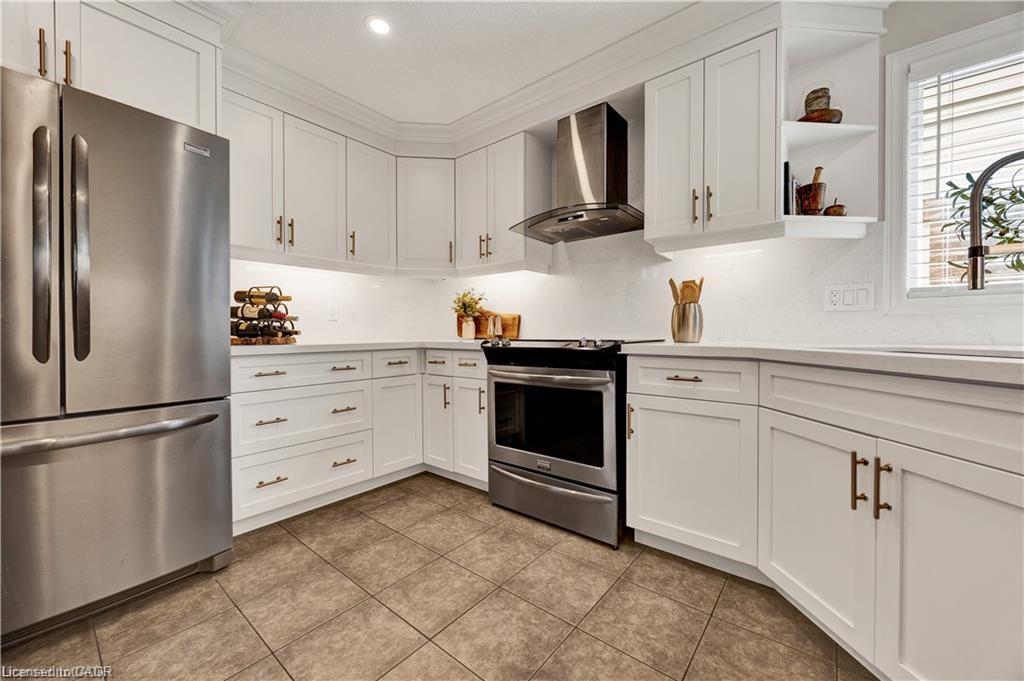 202 Brookmead Street Property Photo 7