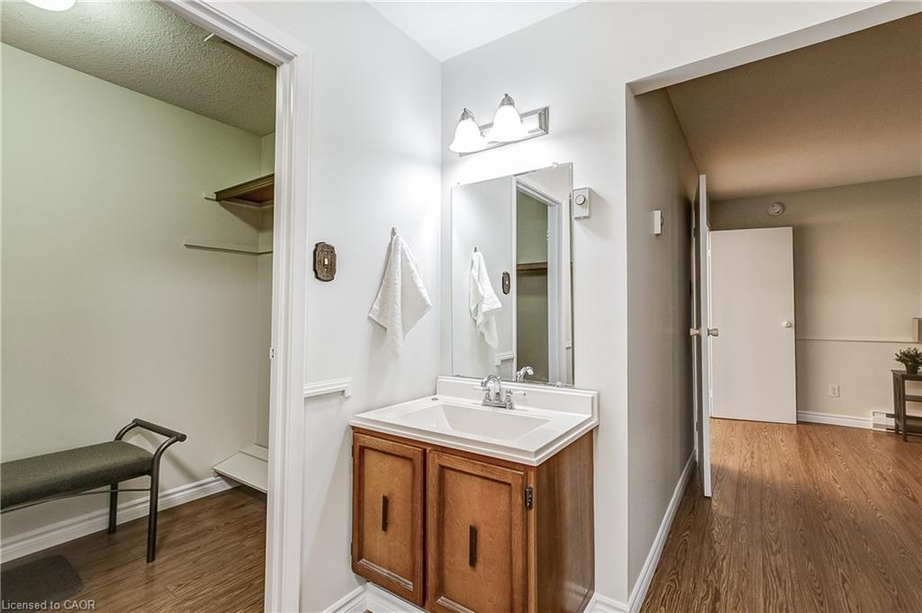 1-1580 Kerns Road Property Photo 29