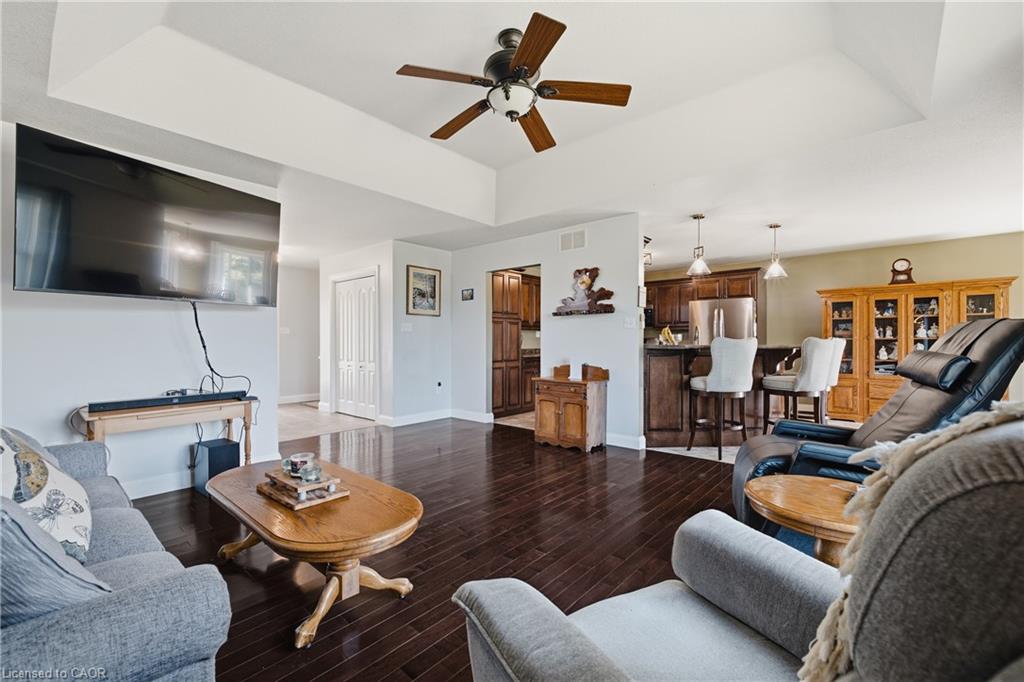 14 Regency Drive Property Photo 8