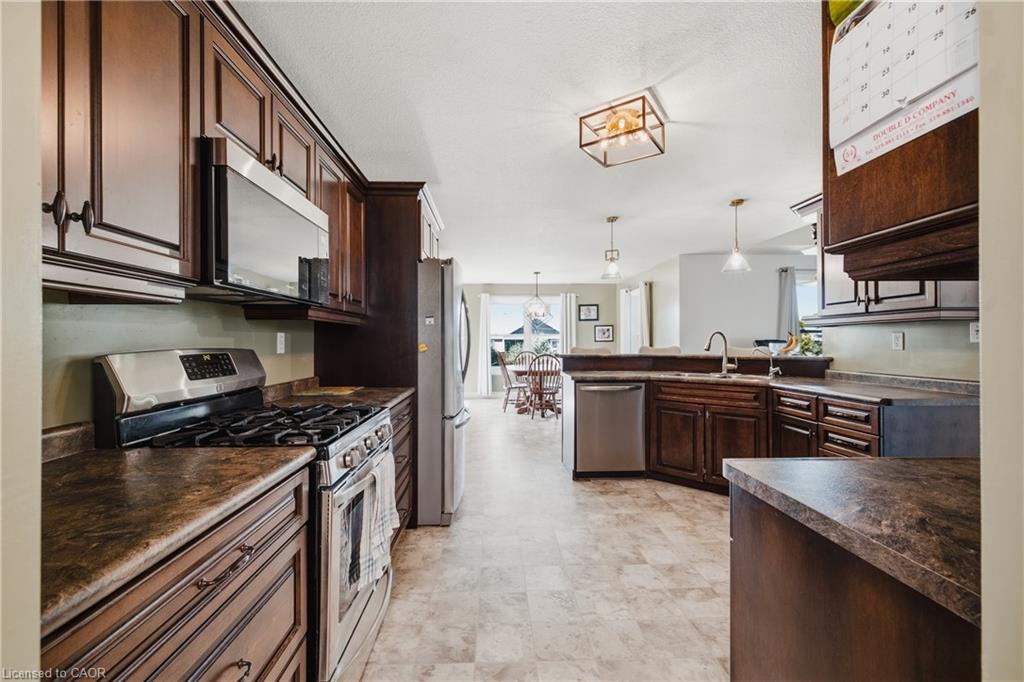 14 Regency Drive Property Photo 13