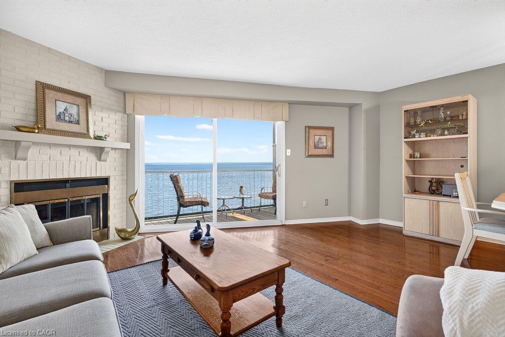 8-2136 Old Lakeshore Road Property Photo 7