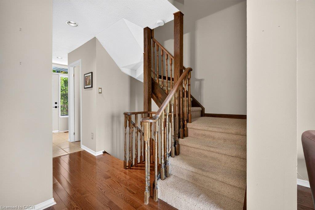 8-2136 Old Lakeshore Road Property Photo 17