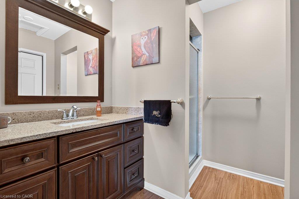 8-2136 Old Lakeshore Road Property Photo 21