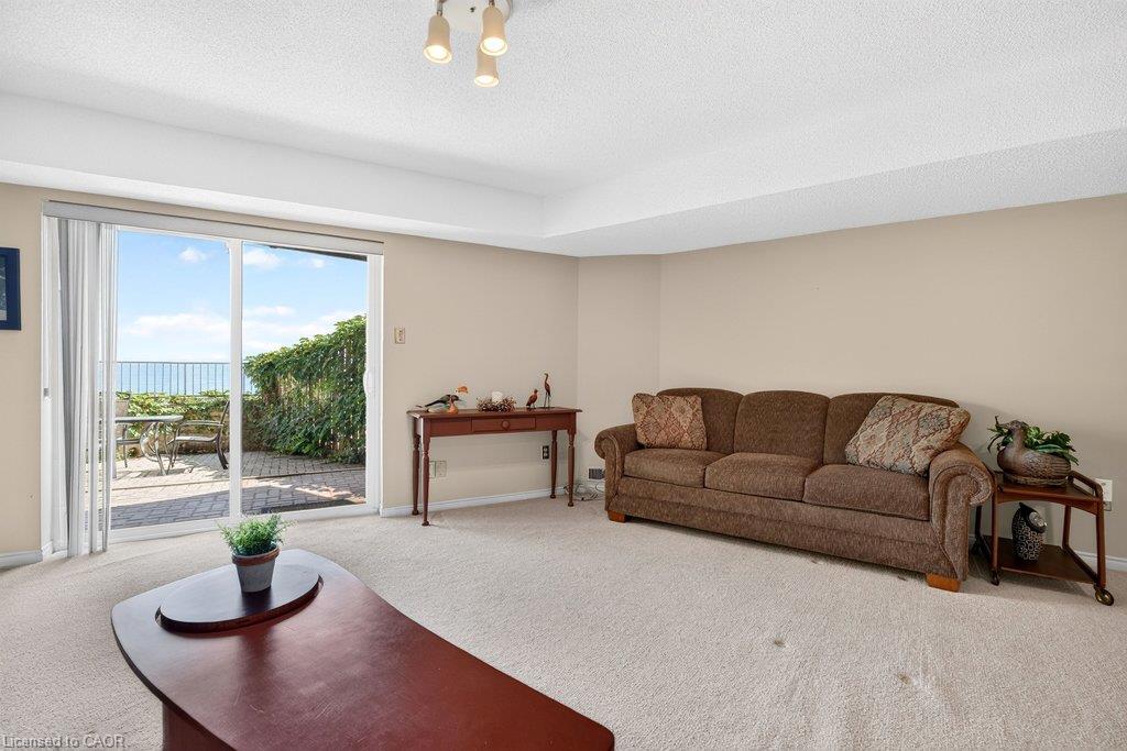 8-2136 Old Lakeshore Road Property Photo 28