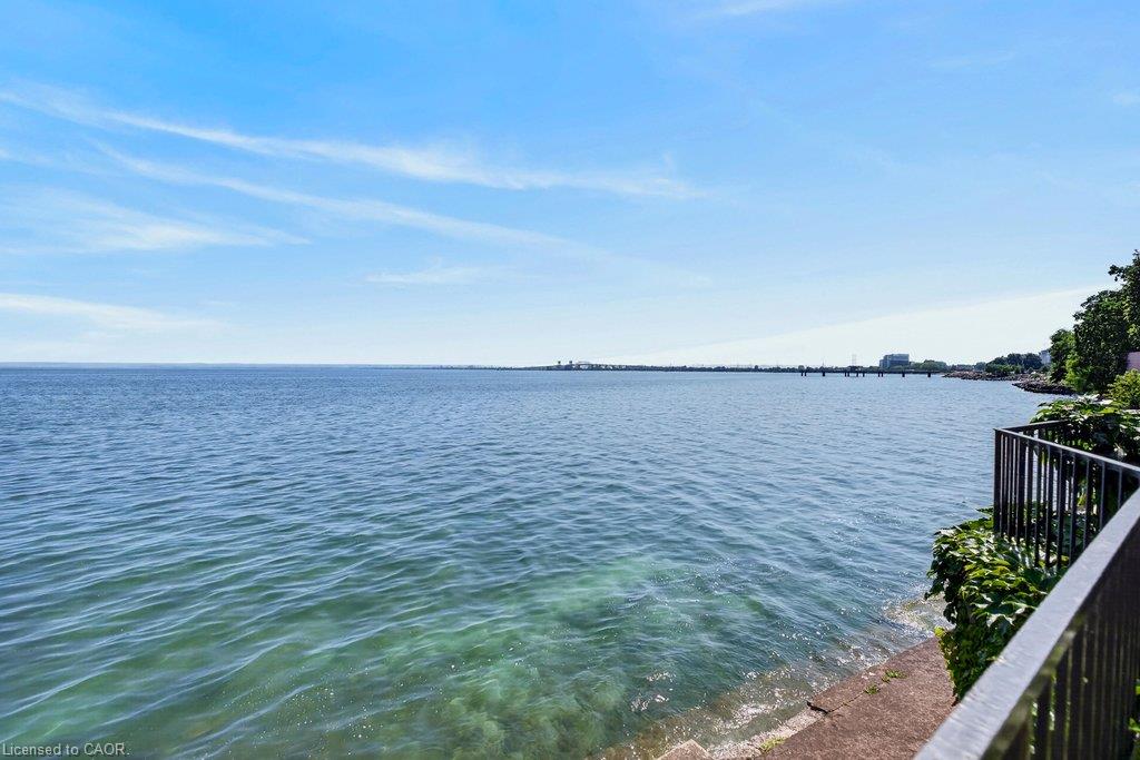 8-2136 Old Lakeshore Road Property Photo 33