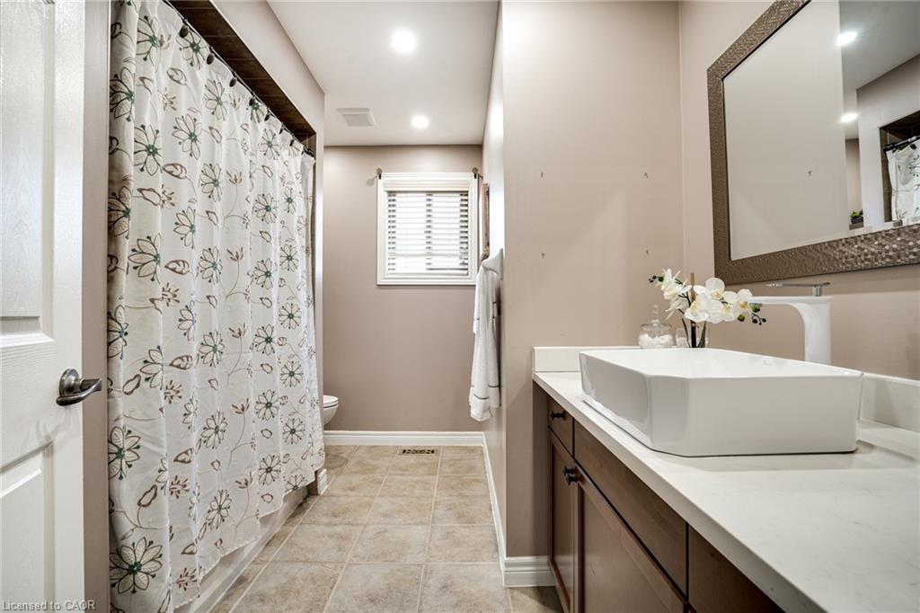 575 Stonehenge Drive Property Photo 32
