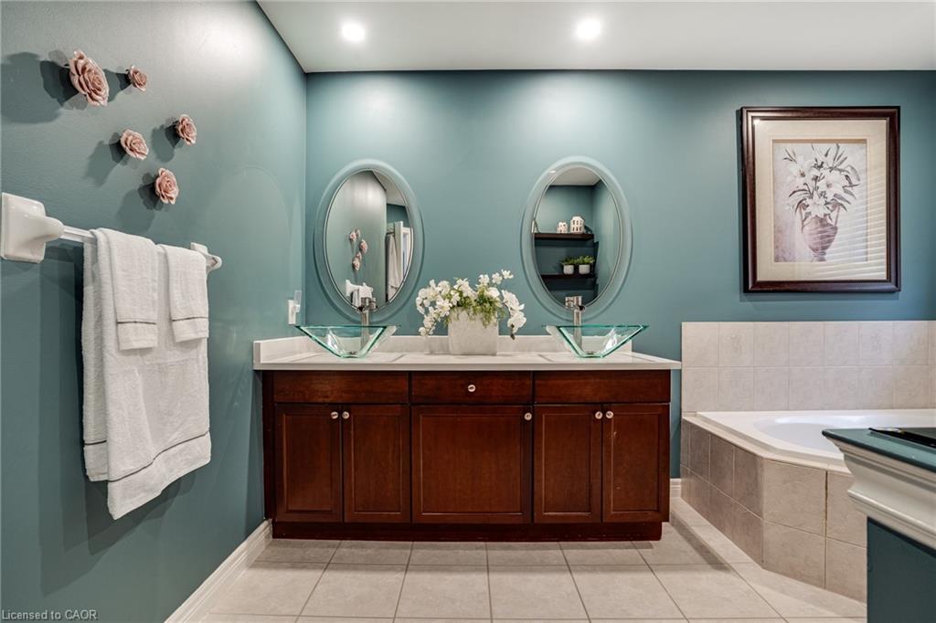 575 Stonehenge Drive Property Photo 36