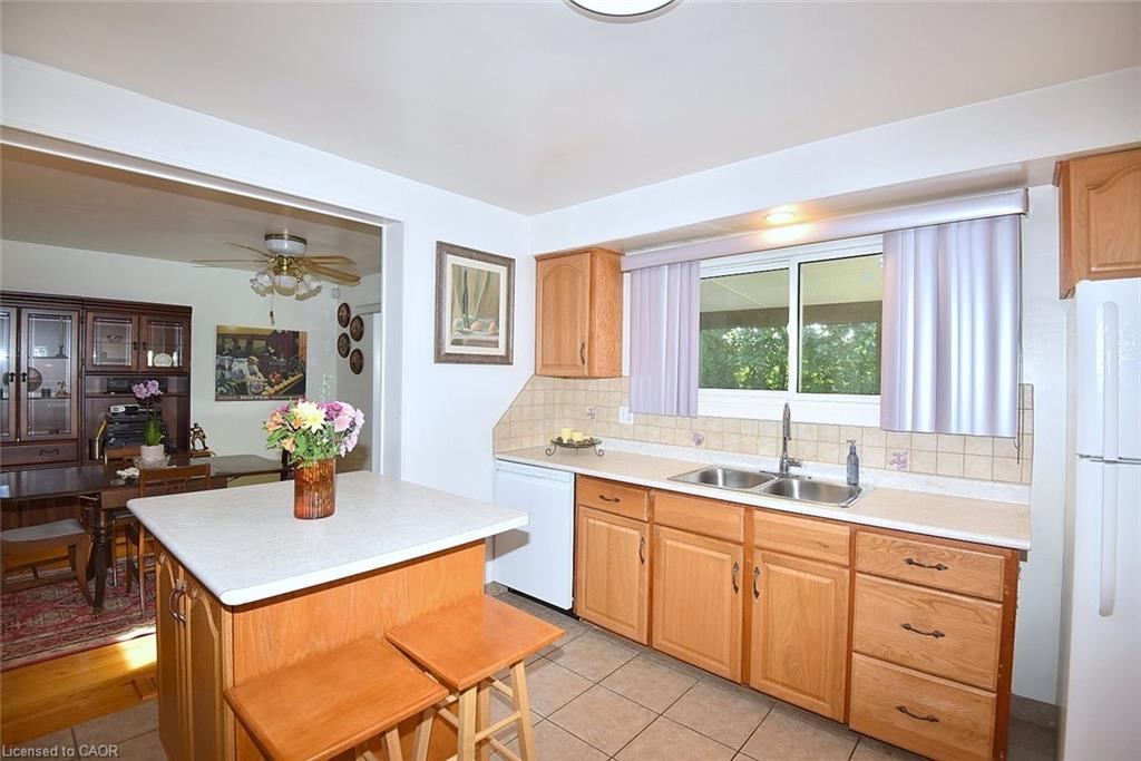 2 Price Avenue Property Photo 15