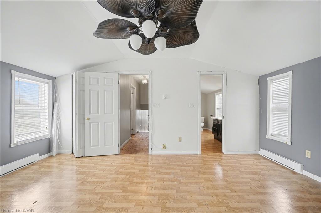 76 Main Street E Property Photo 30