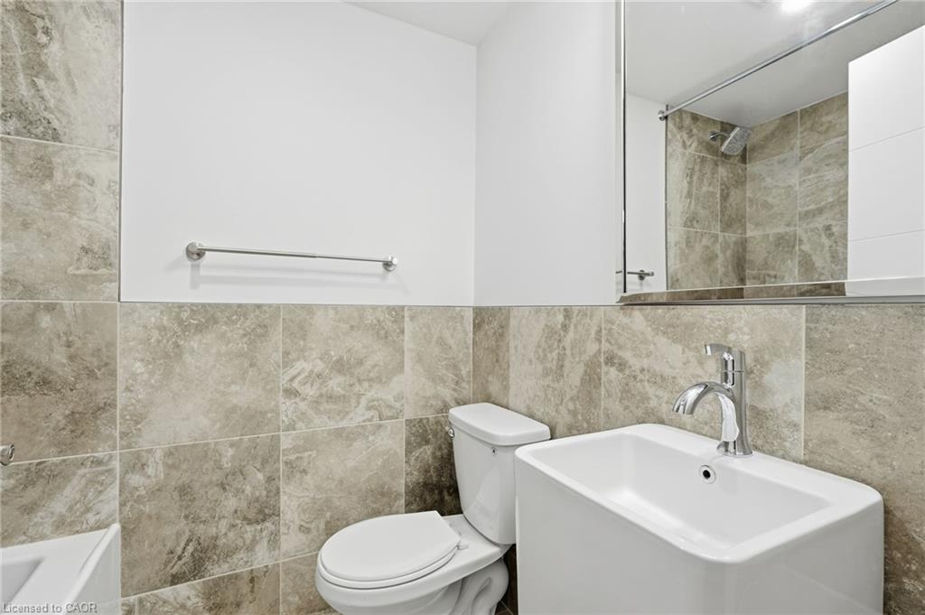 1-4876 Simcoe Street Property Photo 13