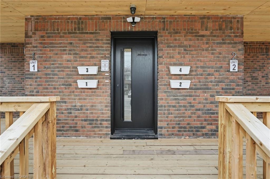 3-4876 Simcoe Street Property Photo 2