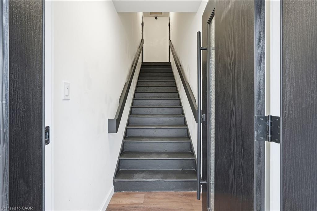 3-4876 Simcoe Street Property Photo 3
