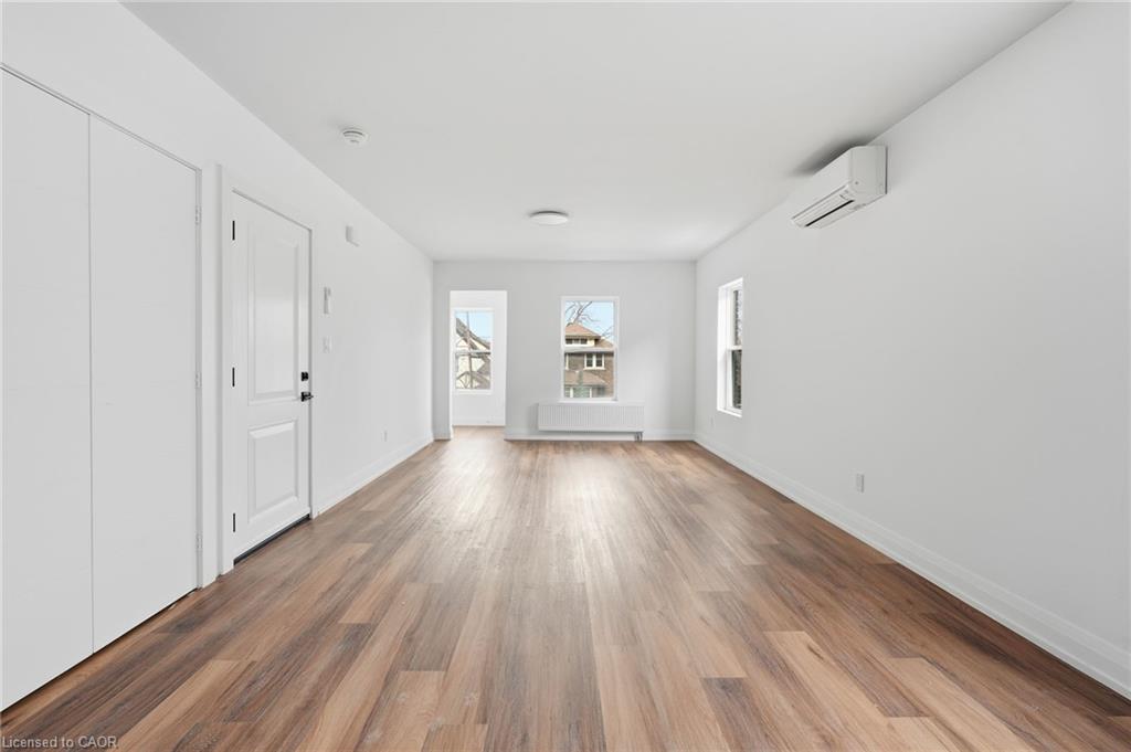 3-4876 Simcoe Street Property Photo 5