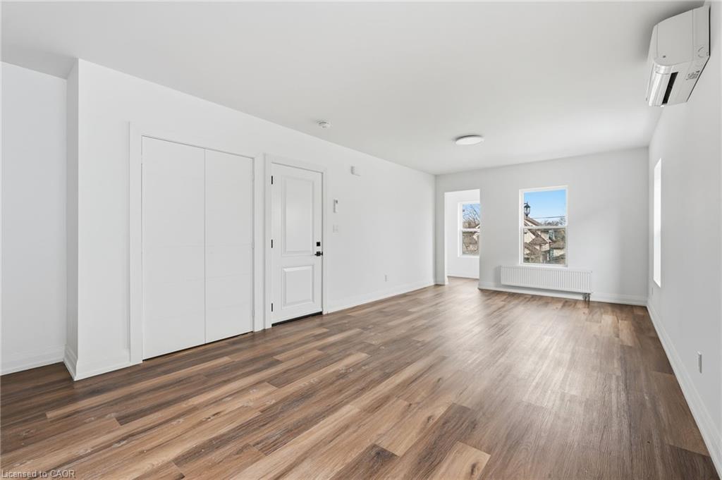 3-4876 Simcoe Street Property Photo 6