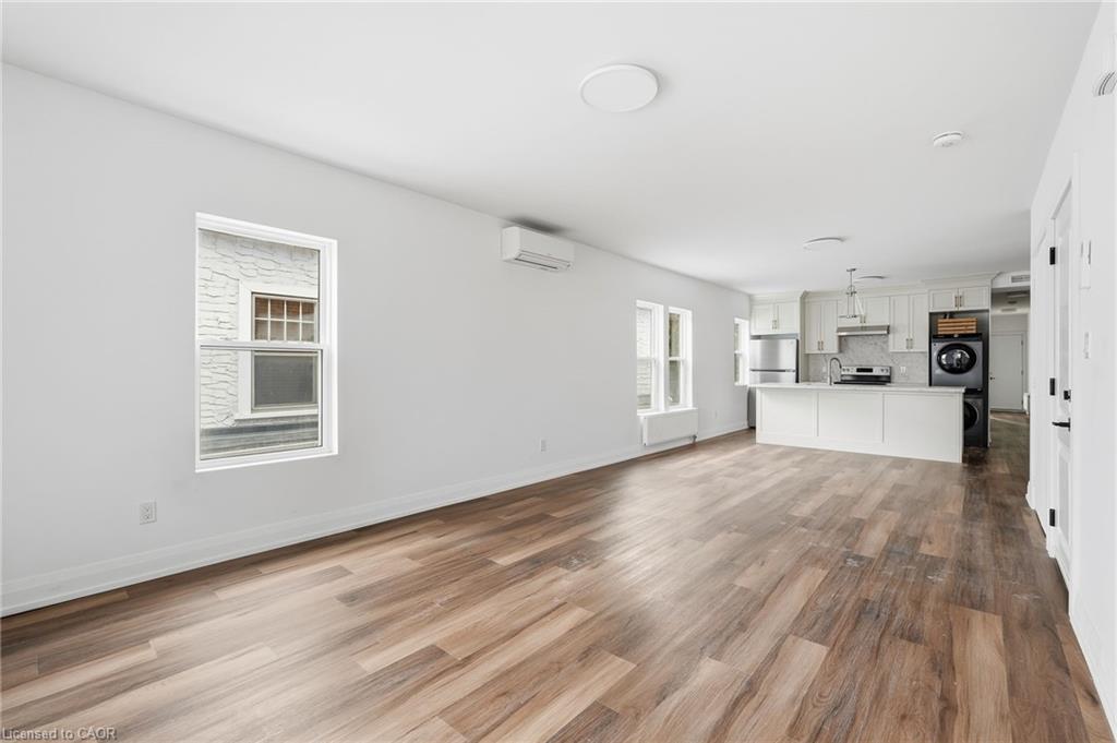 3-4876 Simcoe Street Property Photo 7