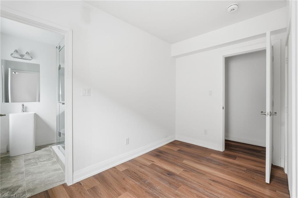 3-4876 Simcoe Street Property Photo 14